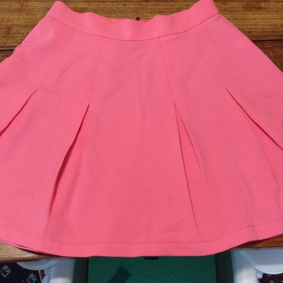 Momteau , small , pink - Picture 1 of 2